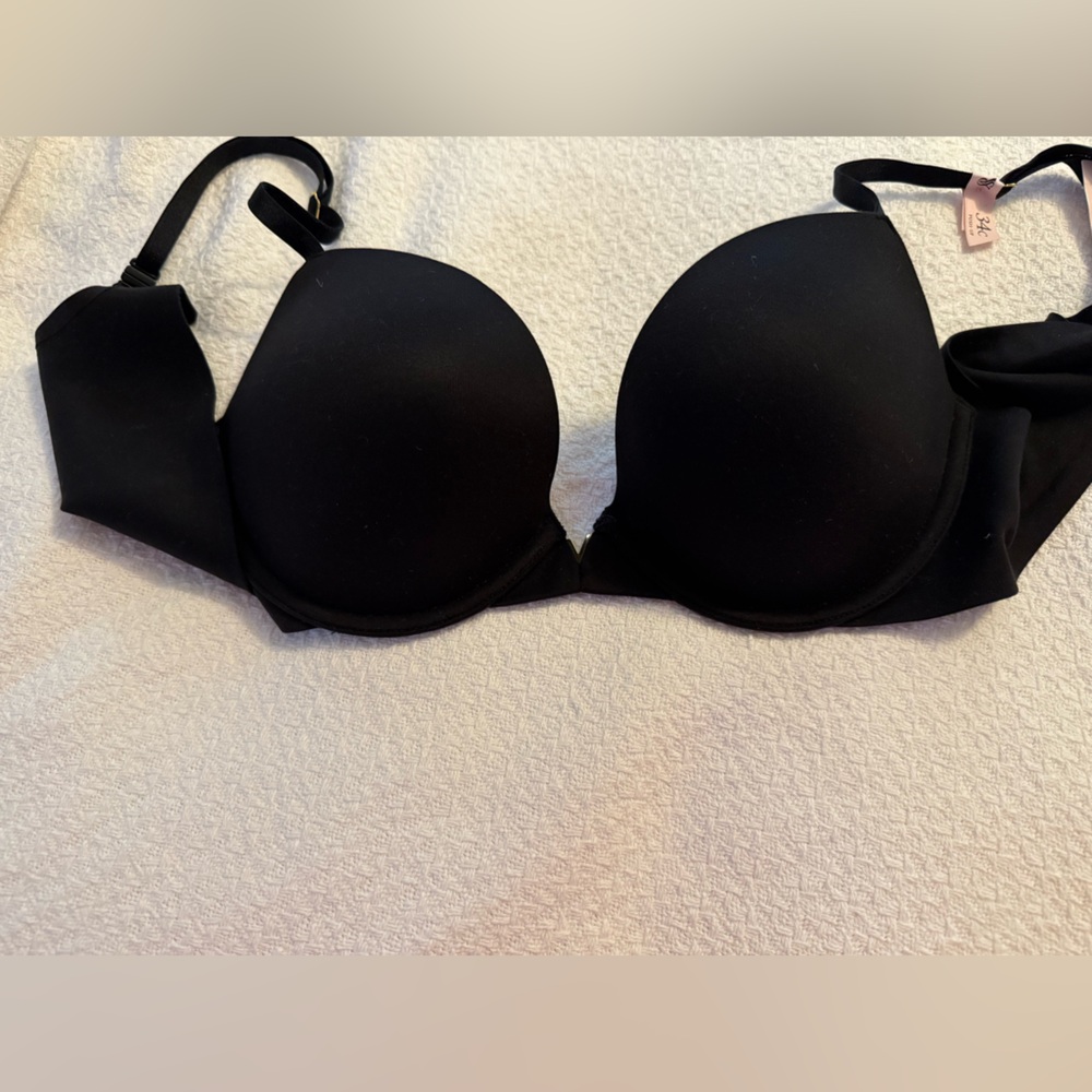 NWT black Victorias Secret bra